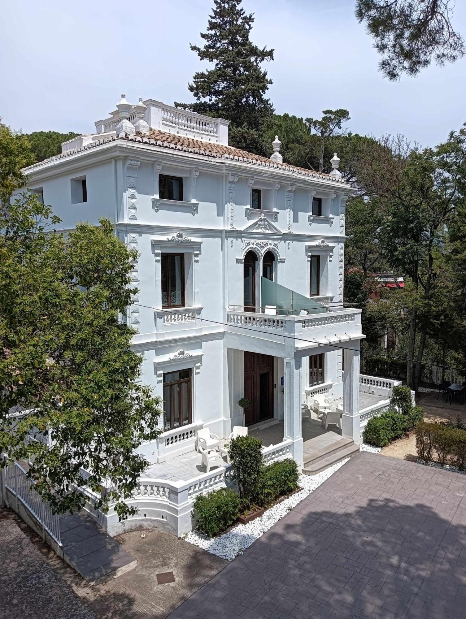 1893 Boutique