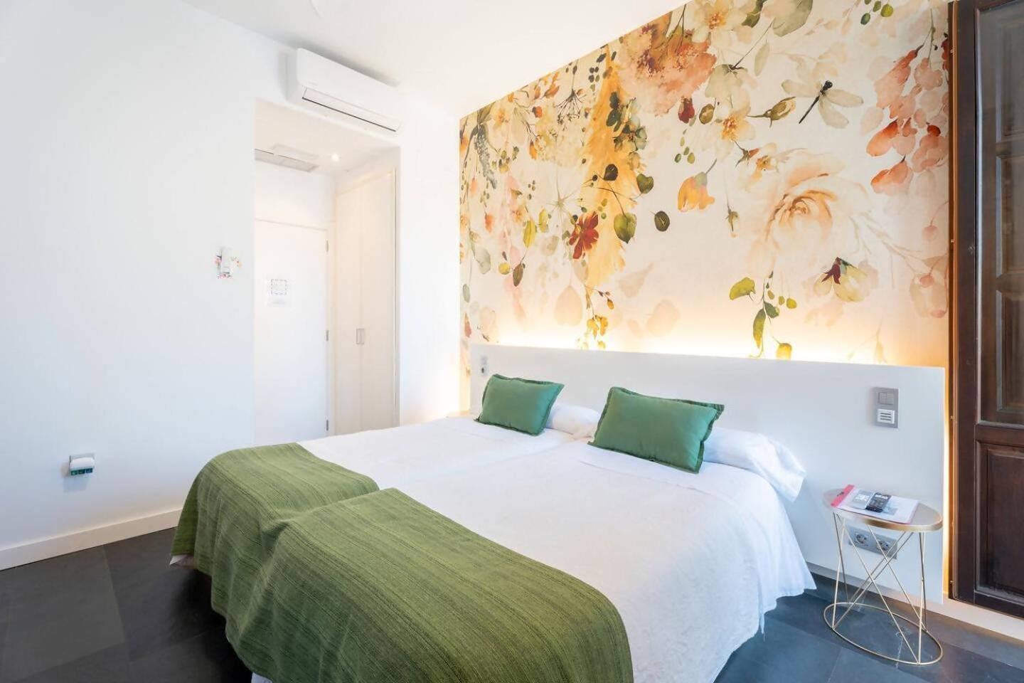 1893 Boutique Hotel 2*